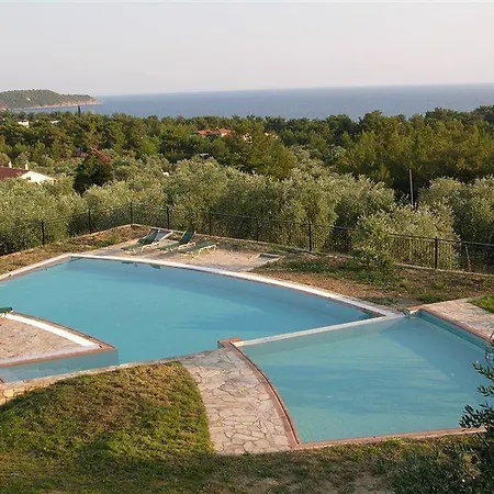 Hotel Feggari
