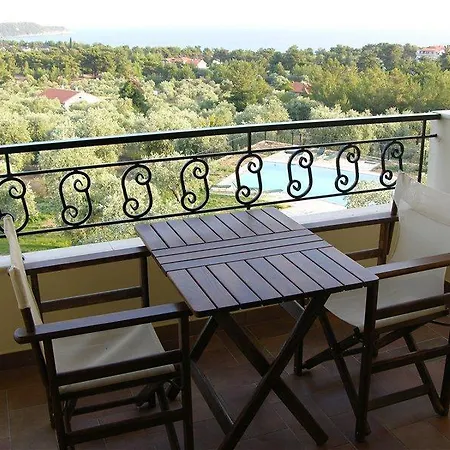 Hotel Feggari Potos